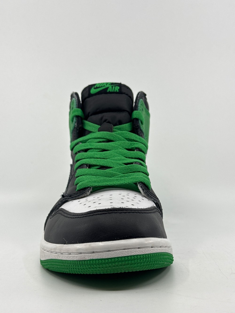 *USED* AJ 1 - LUCKY GREEN