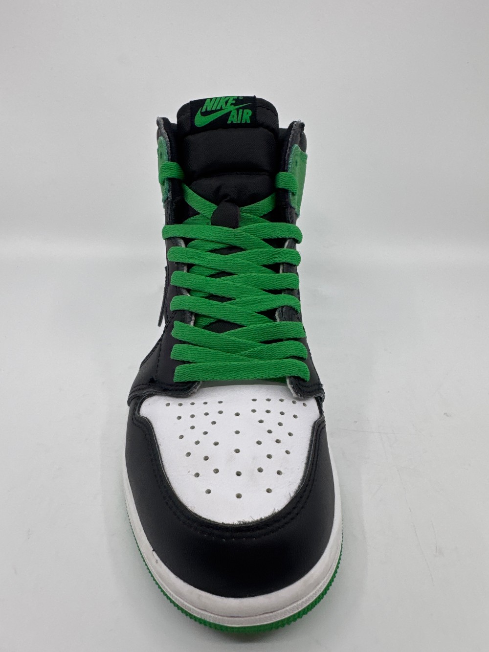 *USED* AJ 1 - LUCKY GREEN