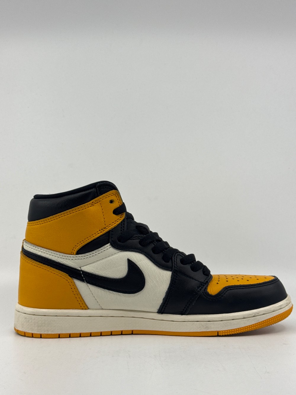 *USED* AJ 1 - TAXI