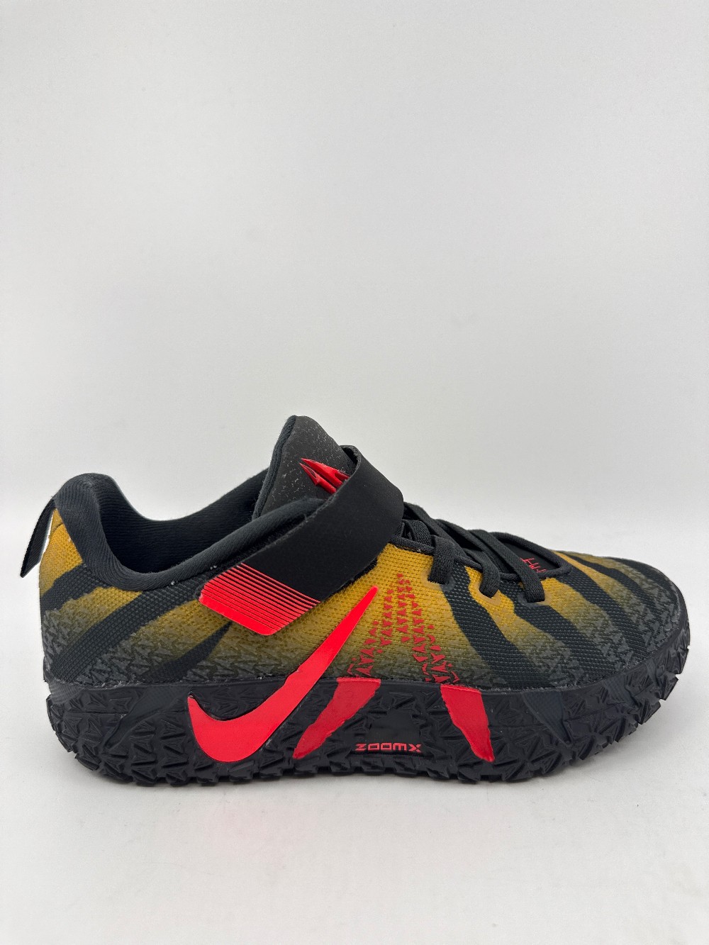 *USED* NIKE JA 3 (PS) - JURASSIC PARK RAPTOR