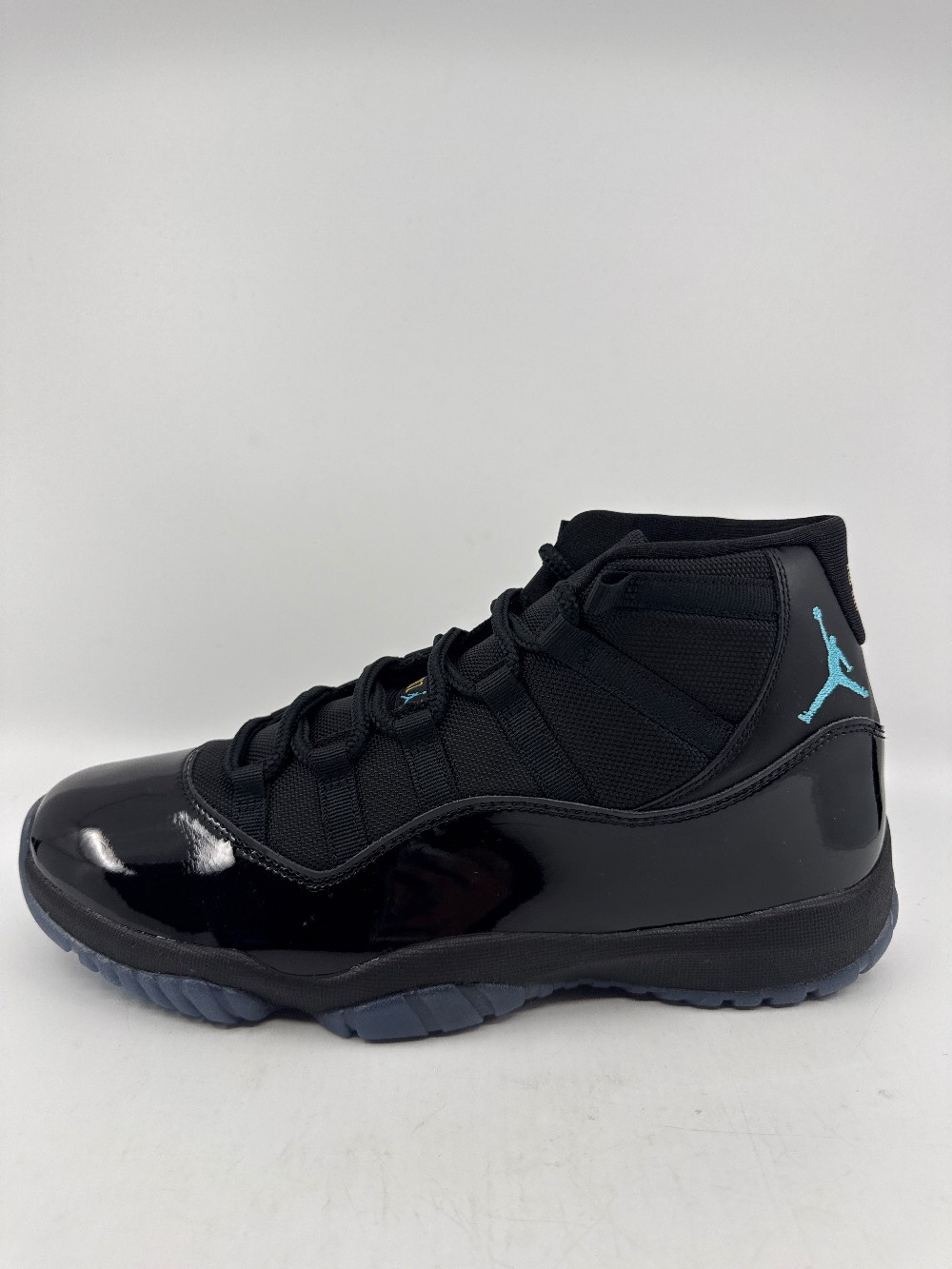 AJ 11 - GAMMA BLUE (2025)