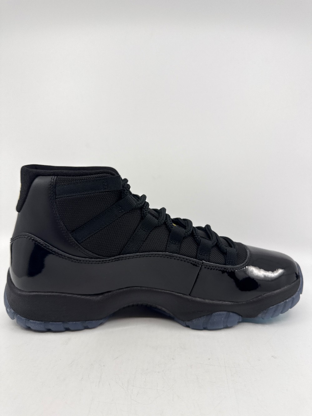 AJ 11 - GAMMA BLUE (2025)