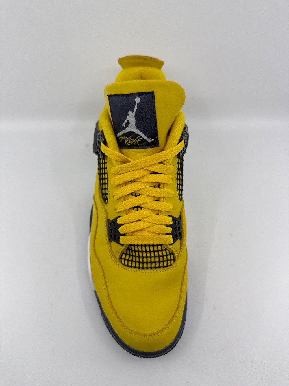 *VNDS* AJ 4 - LIGHTNING (2021)