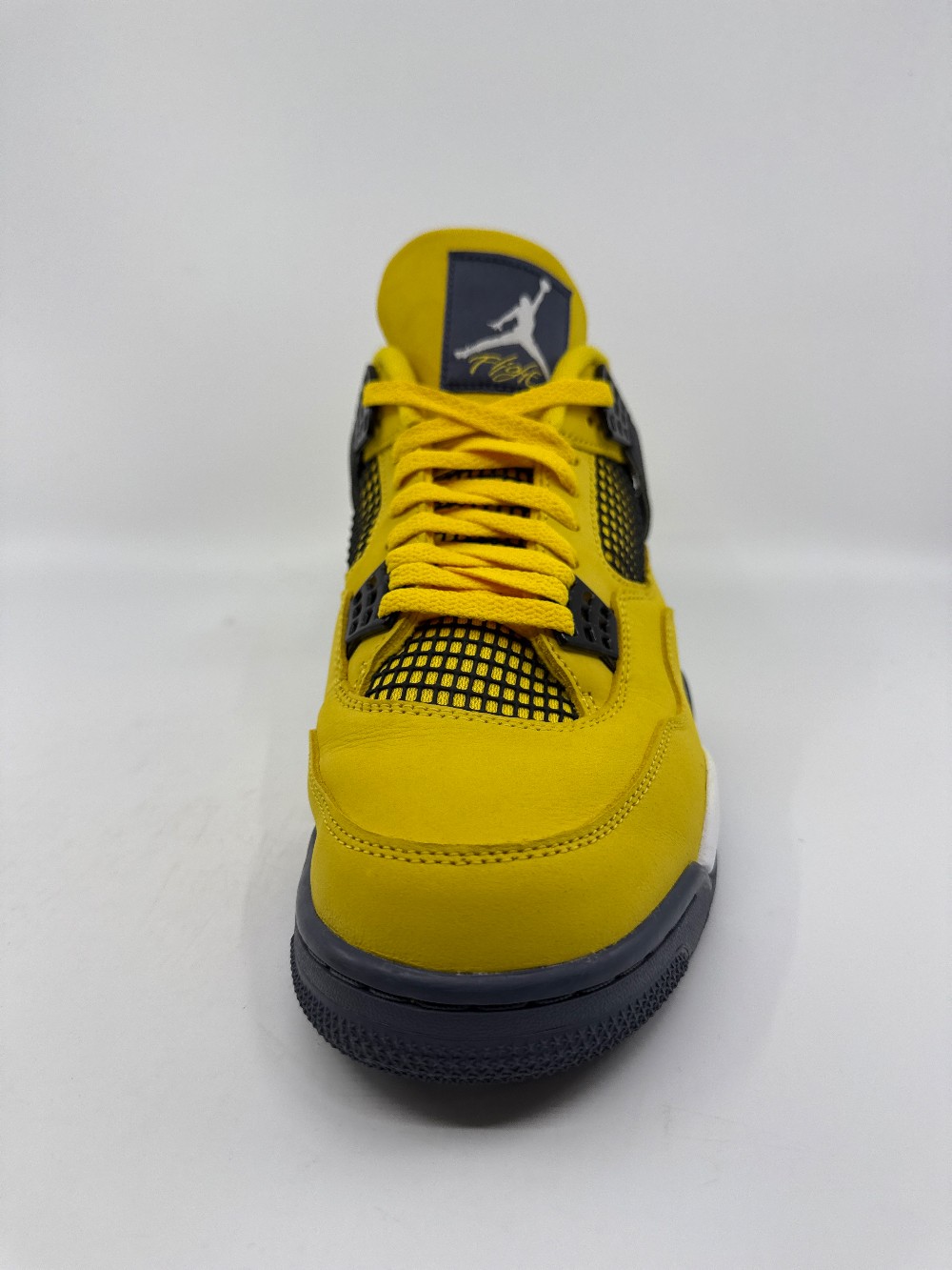 *VNDS* AJ 4 - LIGHTNING (2021)