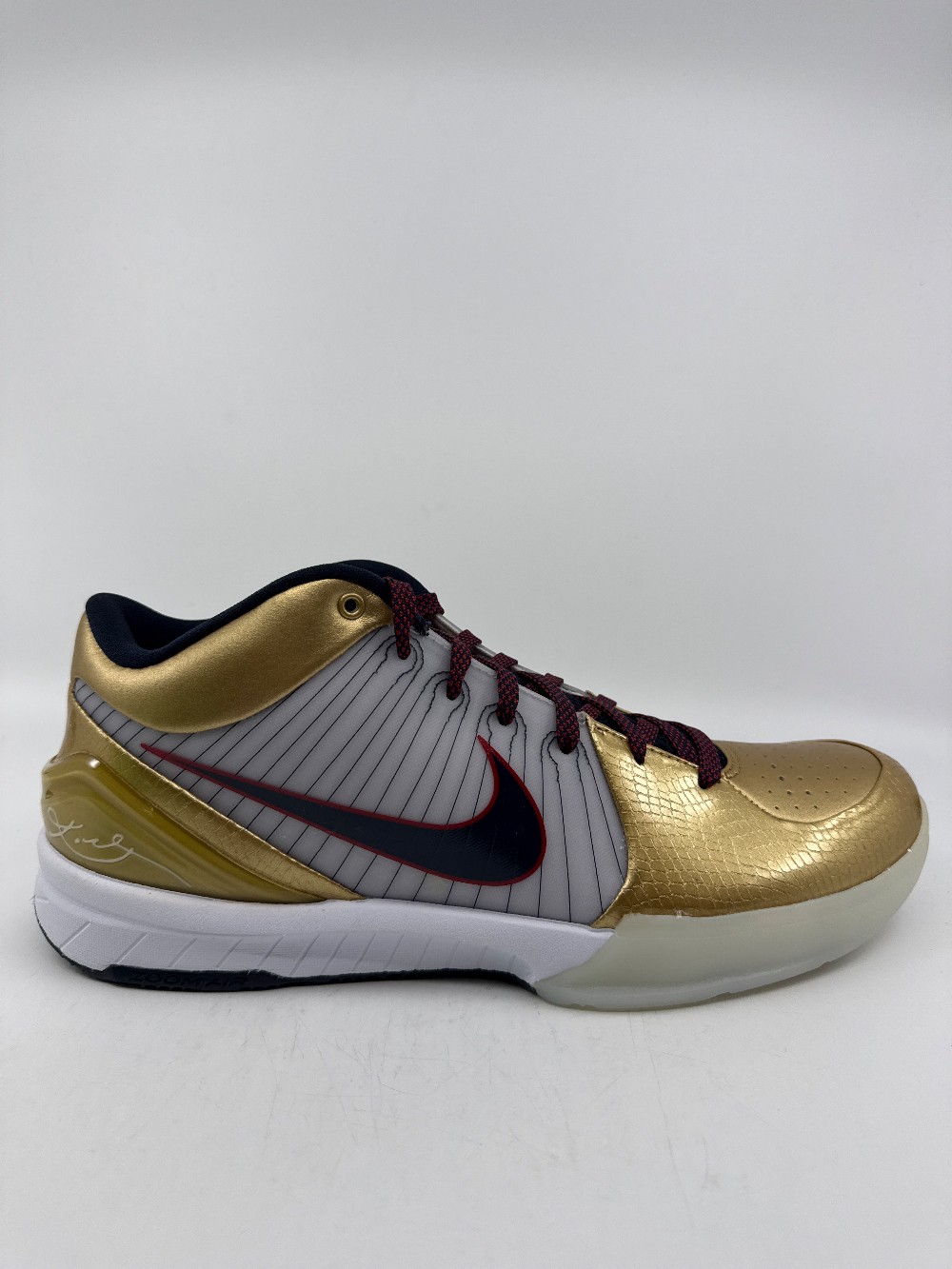 NIKE KOBE 4 PROTRO - GOLD MEDAL (2024)