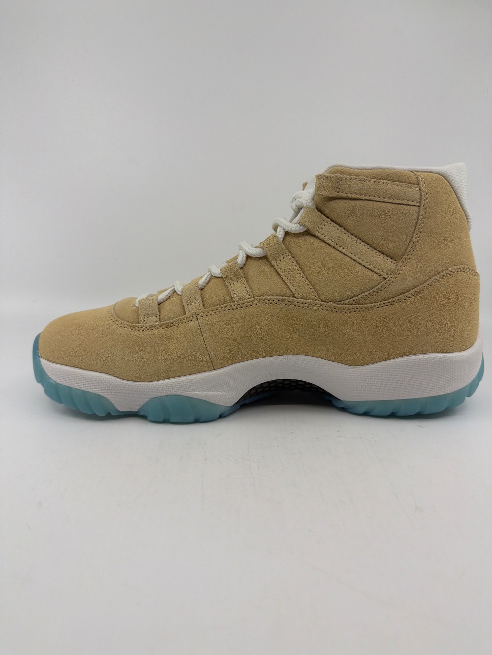 AJ 11 - H-TOWN