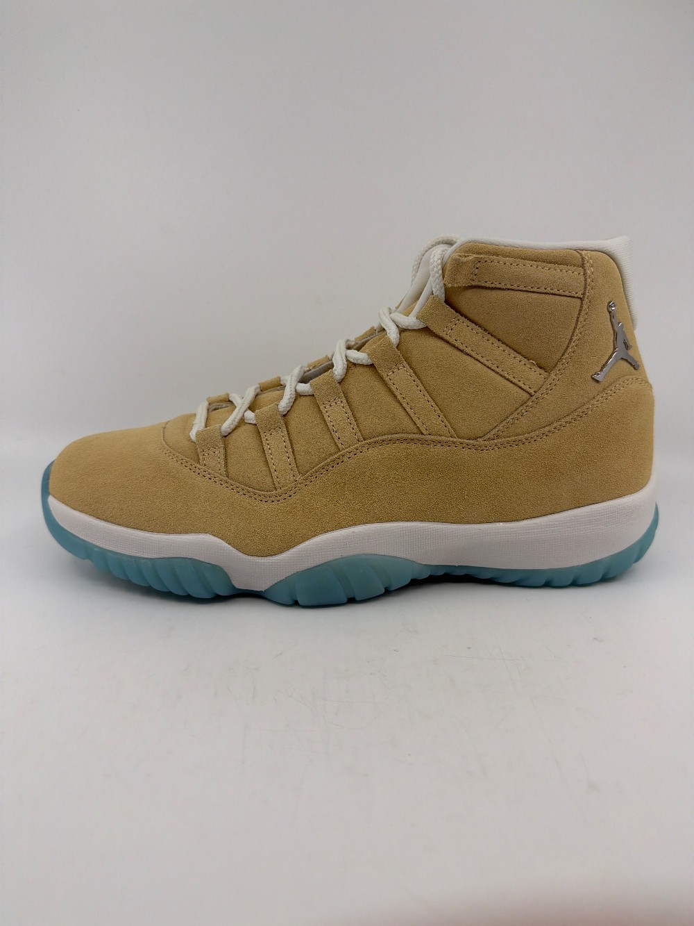 AJ 11 - H-TOWN