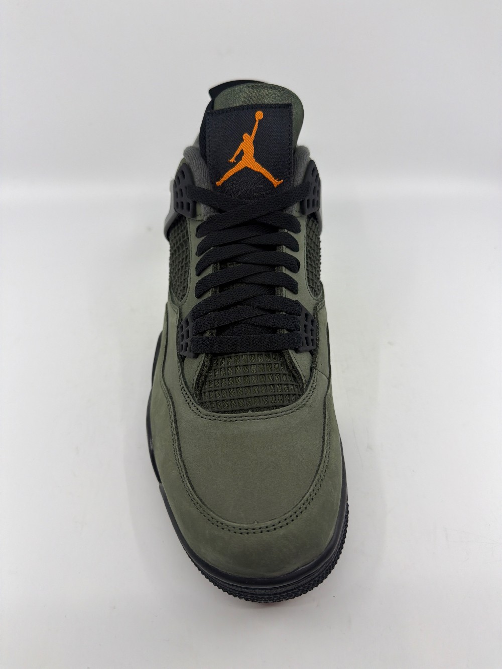AJ 4 - UNDEFEATED (2025)