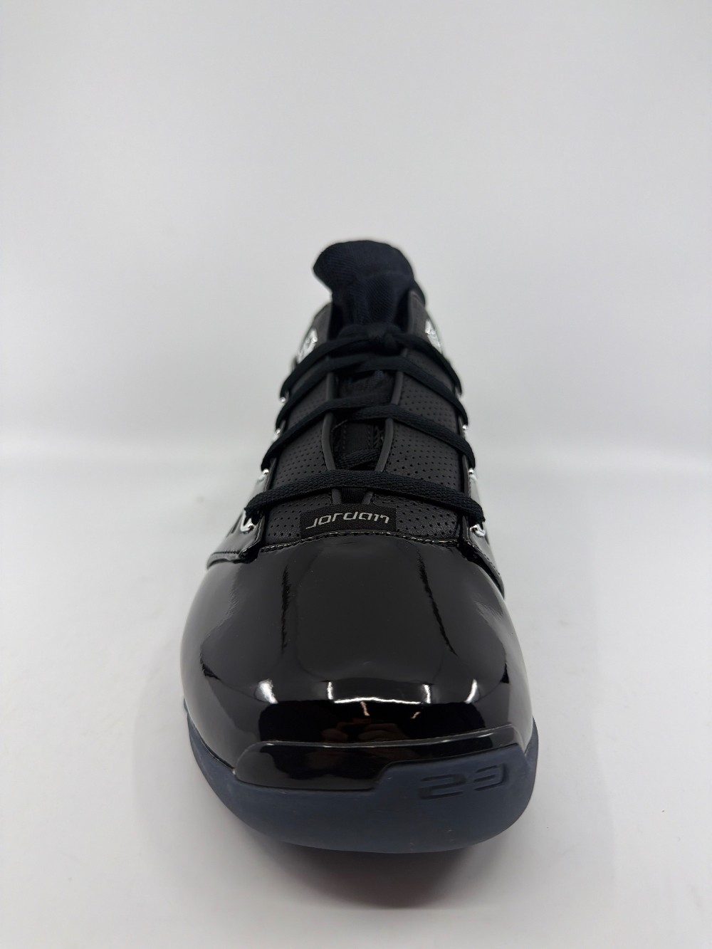 AJ 17 LOW - BLACK PATENT