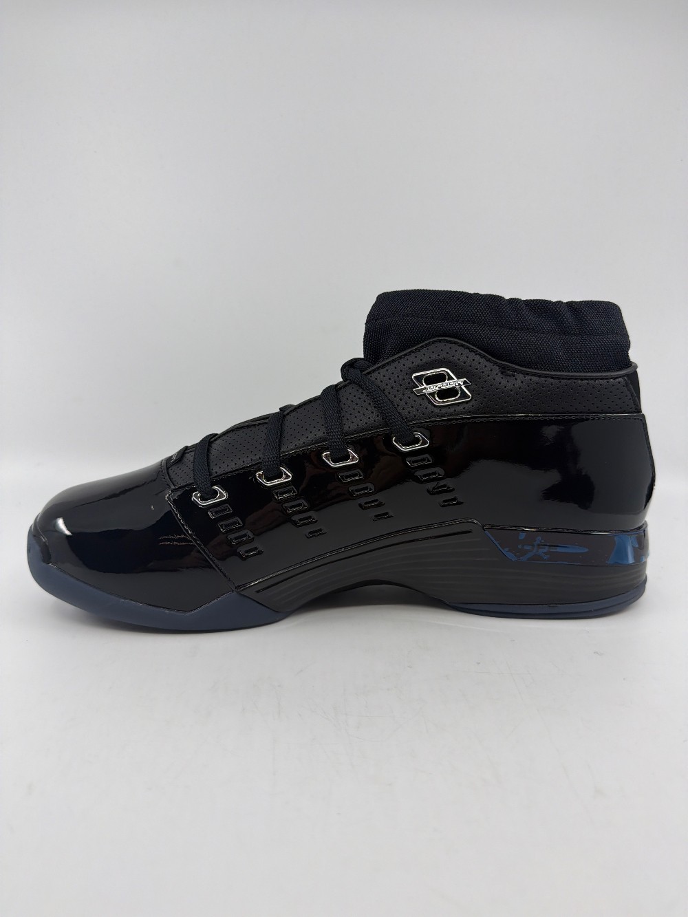 AJ 17 LOW - BLACK PATENT