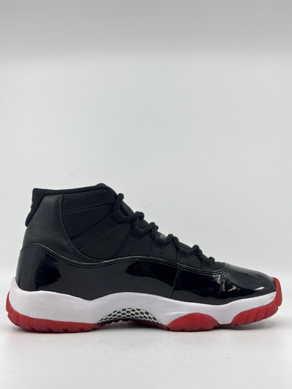 *USED/REP BOX* AJ 11 - PLAYOFF BRED (2019)