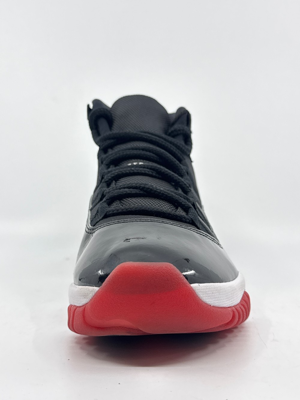 *USED/REP BOX* AJ 11 - PLAYOFF BRED (2019)