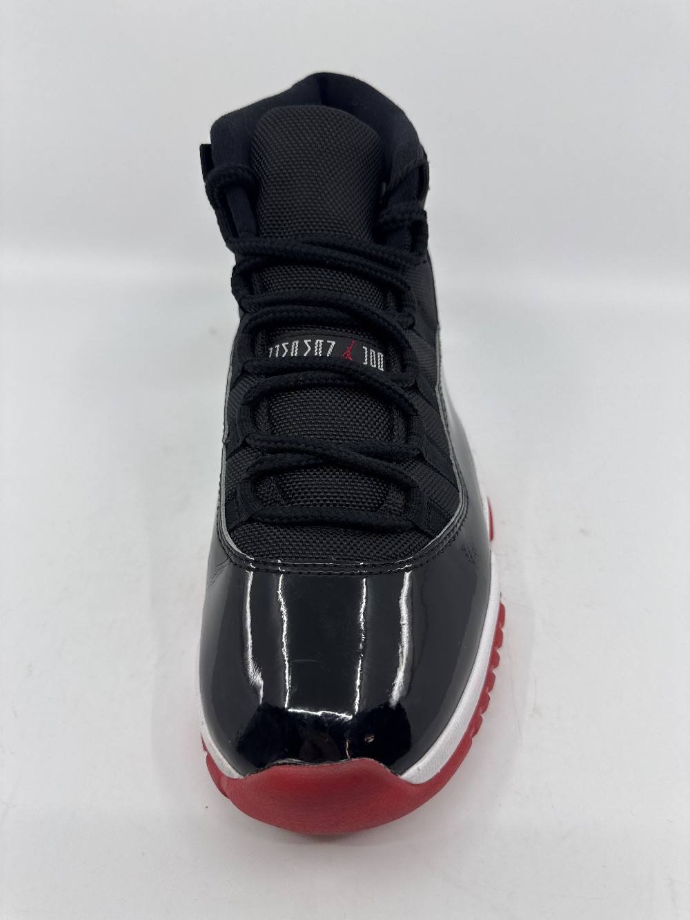 *USED/REP BOX* AJ 11 - PLAYOFF BRED (2019)