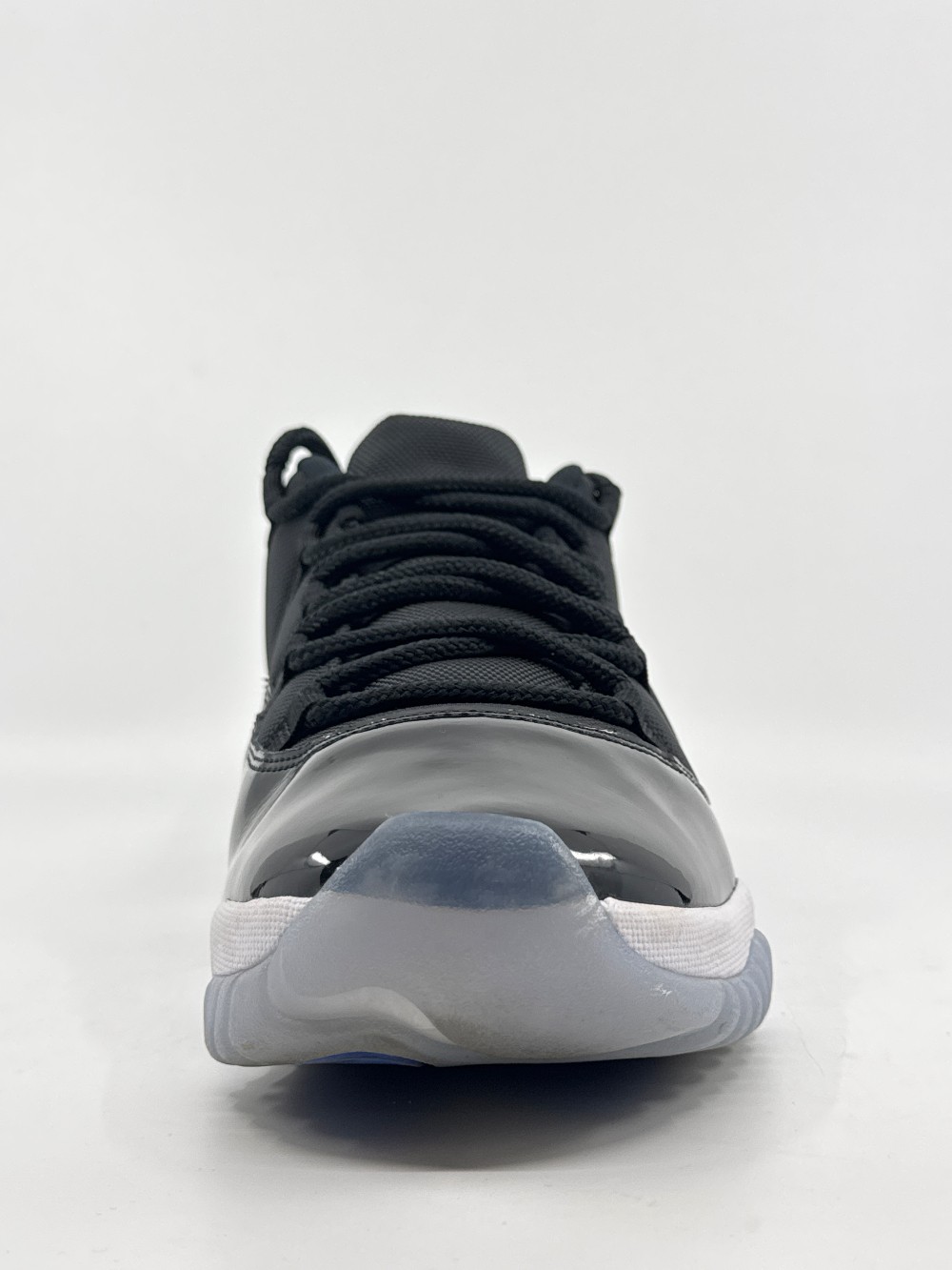 *USED* AJ 11 LOW - SPACE JAM