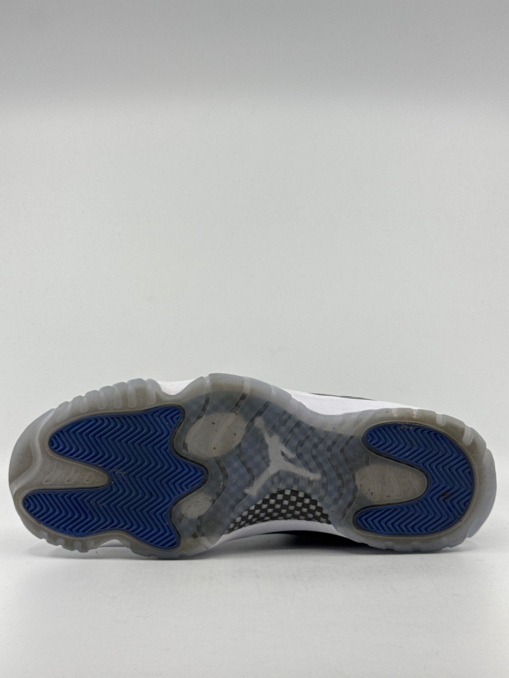 *USED* AJ 11 LOW - SPACE JAM