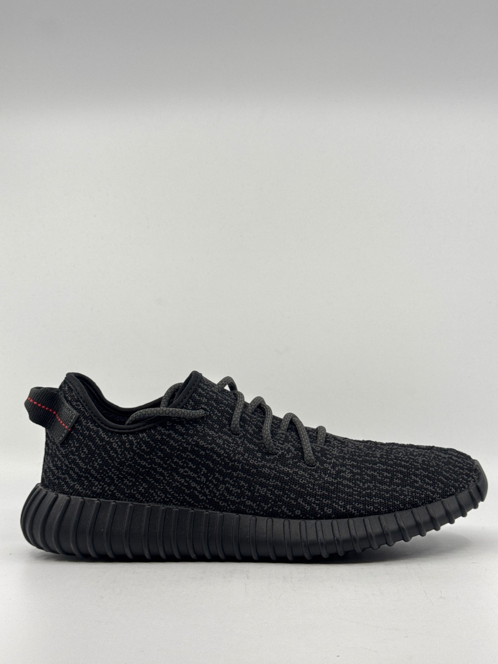 *USED* YEEZY BOOST 350 - PIRATE BLACK (2023)