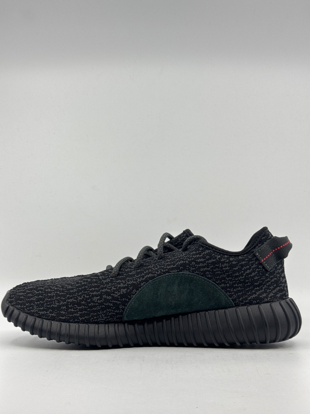 *USED* YEEZY BOOST 350 - PIRATE BLACK (2023)