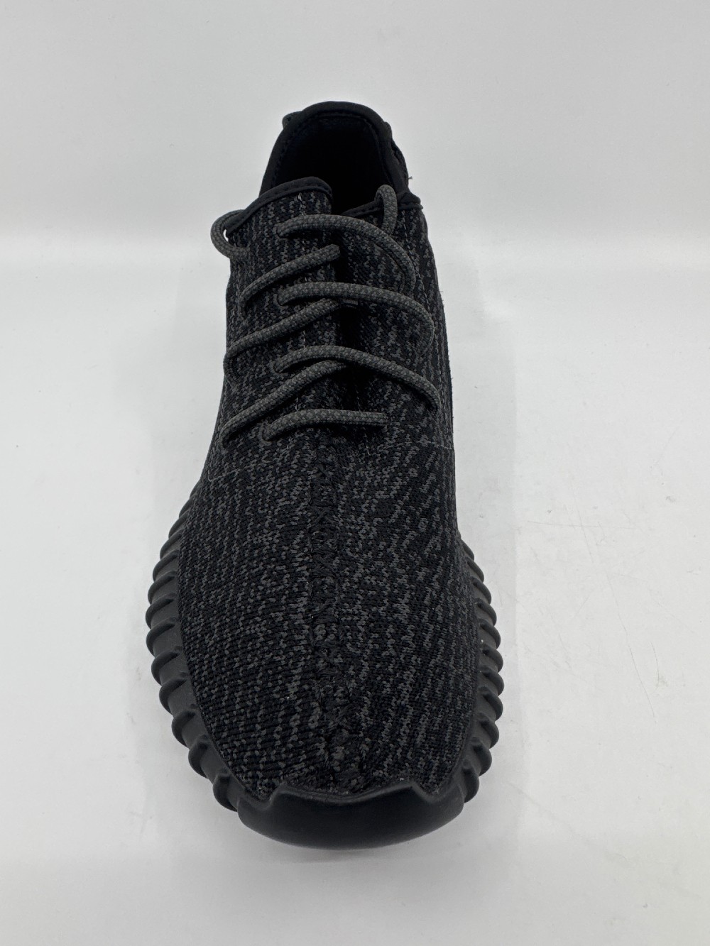 *USED* YEEZY BOOST 350 - PIRATE BLACK (2023)