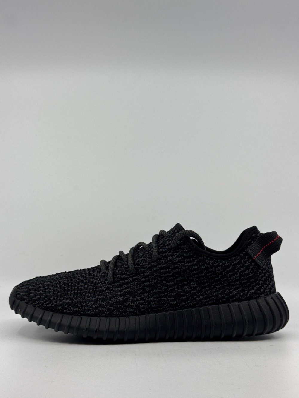 *USED* YEEZY BOOST 350 - PIRATE BLACK (2023)