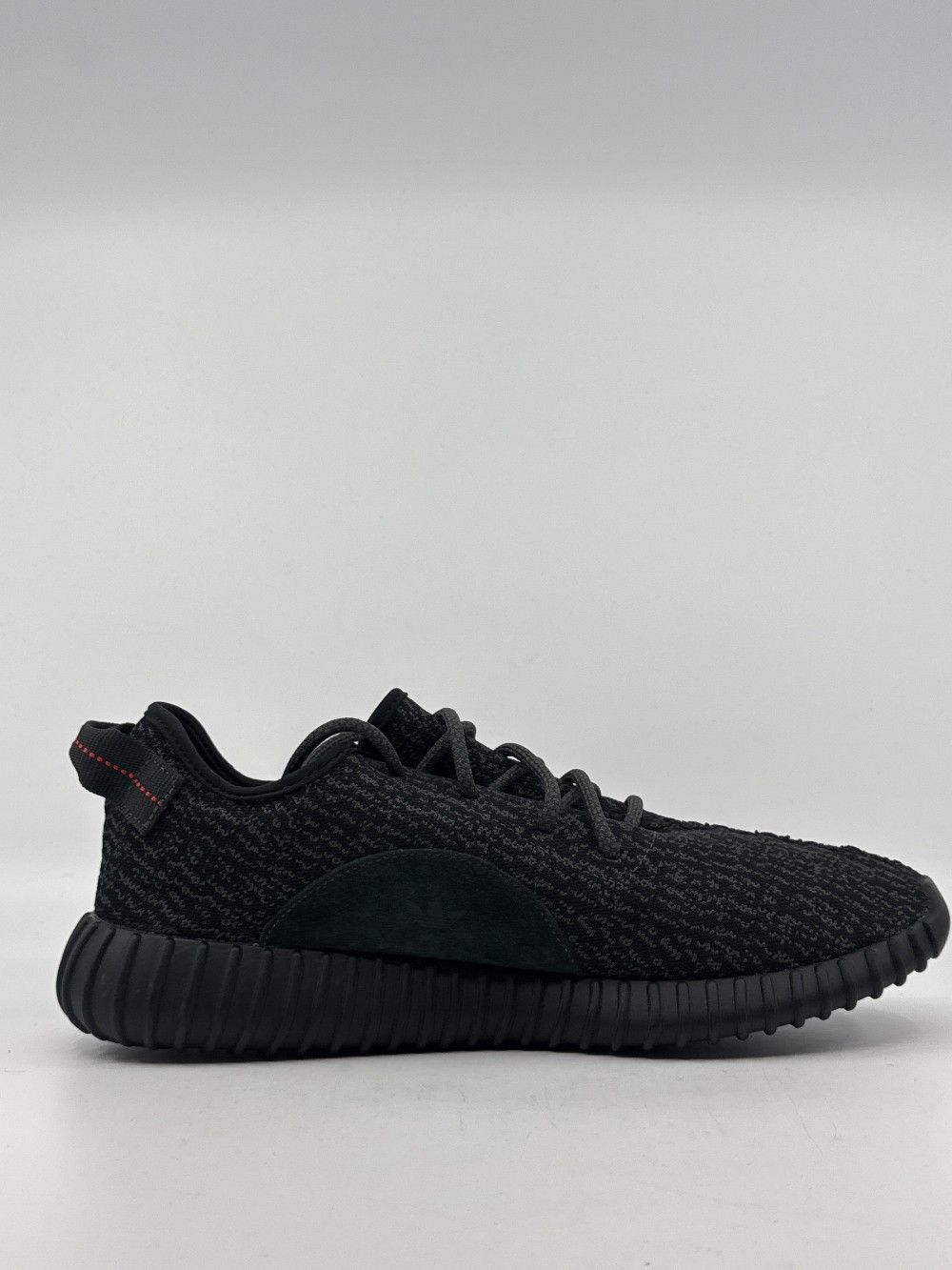 *USED* YEEZY BOOST 350 - PIRATE BLACK (2023)