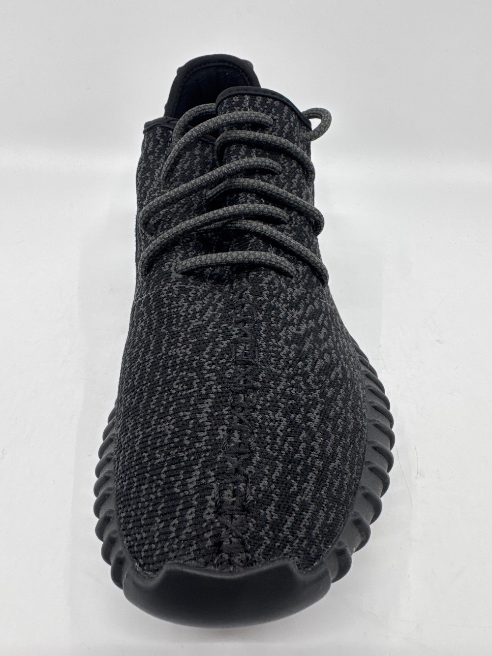 *USED* YEEZY BOOST 350 - PIRATE BLACK (2023)