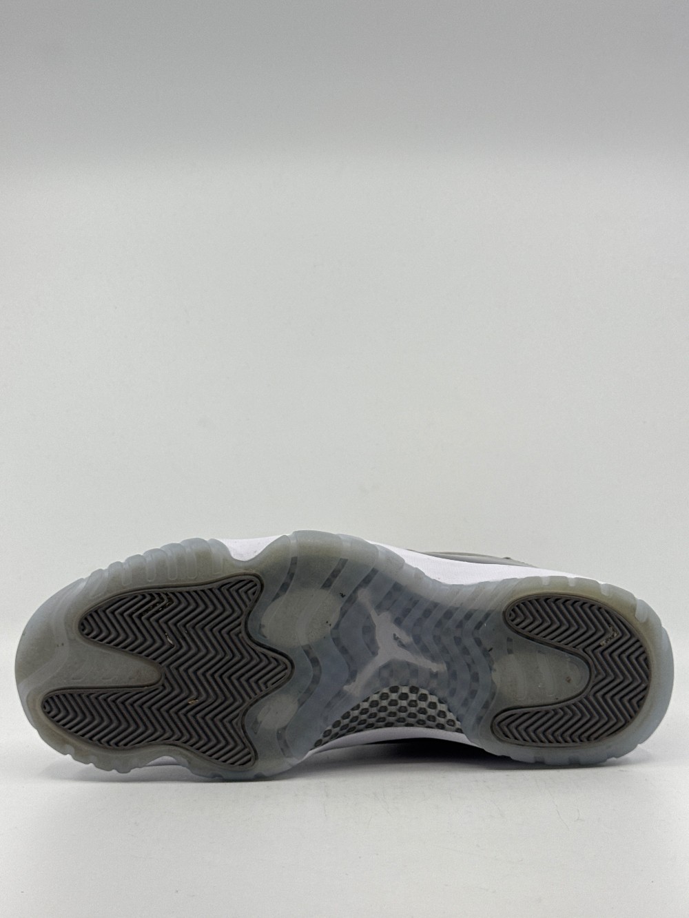 *USED* AJ 11 - COOL GREY (2021)