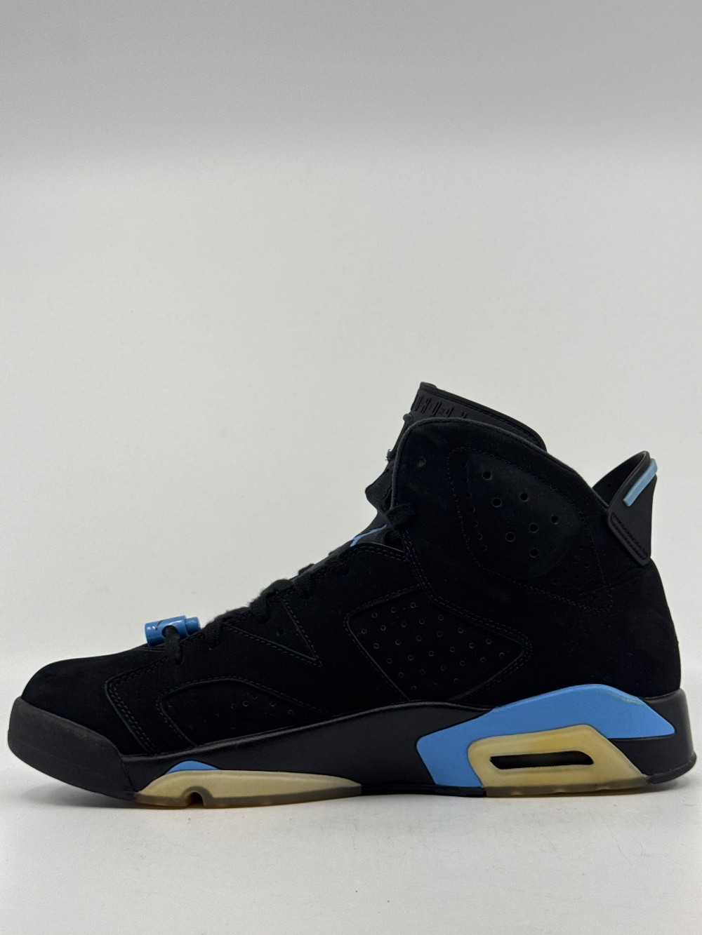 *USED* AJ 6 - UNC