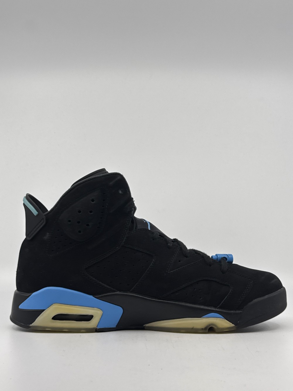 *USED* AJ 6 - UNC