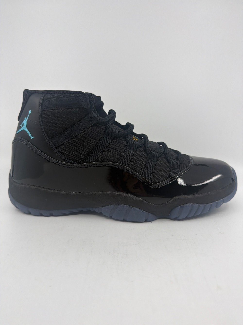 *USED* AJ 11 - GAMMA BLUE (2025)