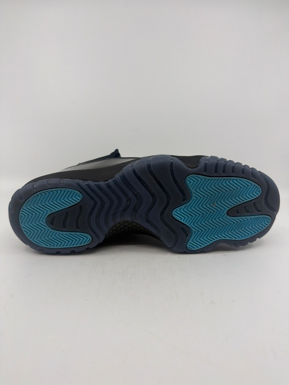 *USED* AJ 11 - GAMMA BLUE (2025)