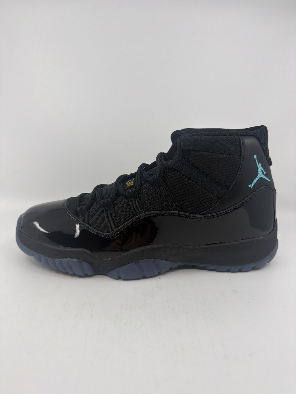 *USED* AJ 11 - GAMMA BLUE (2025)