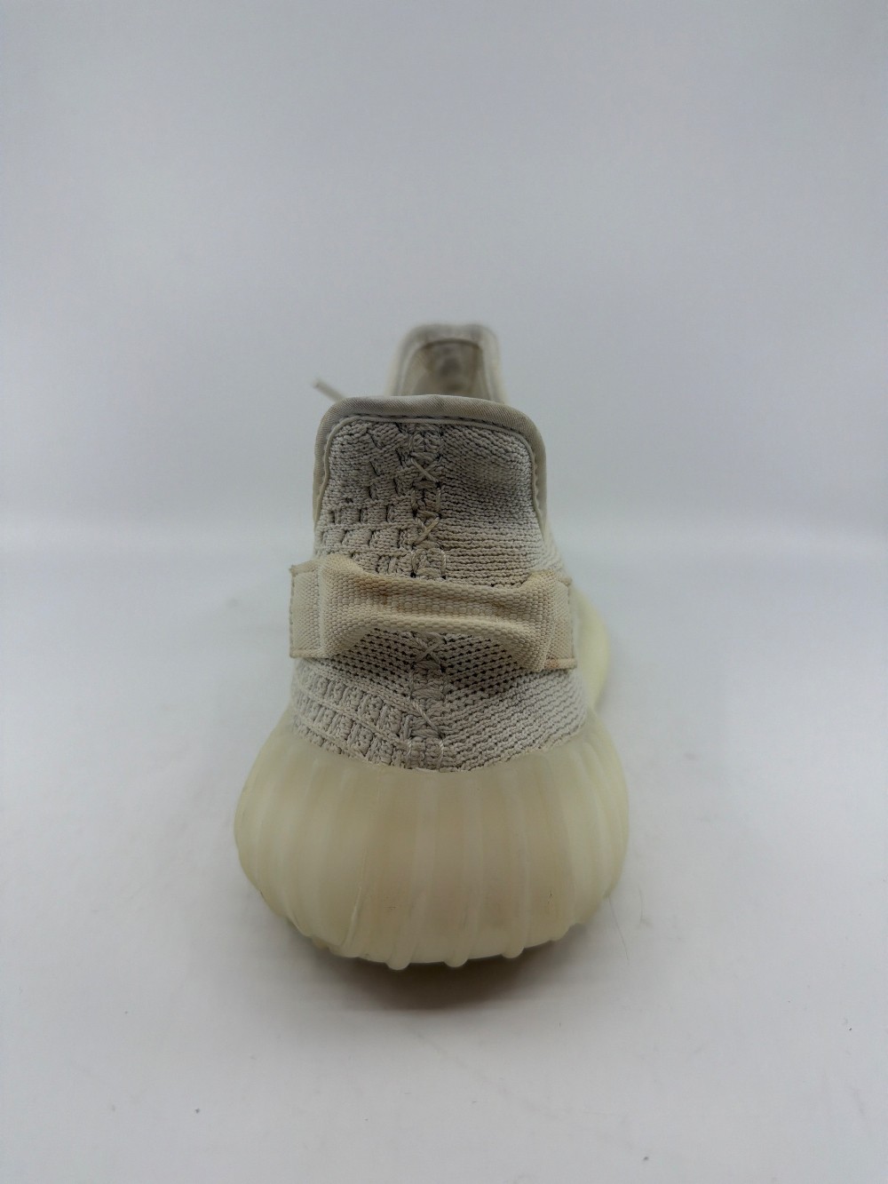 *USED* YEEZY BOOST 350 V2 - BONE