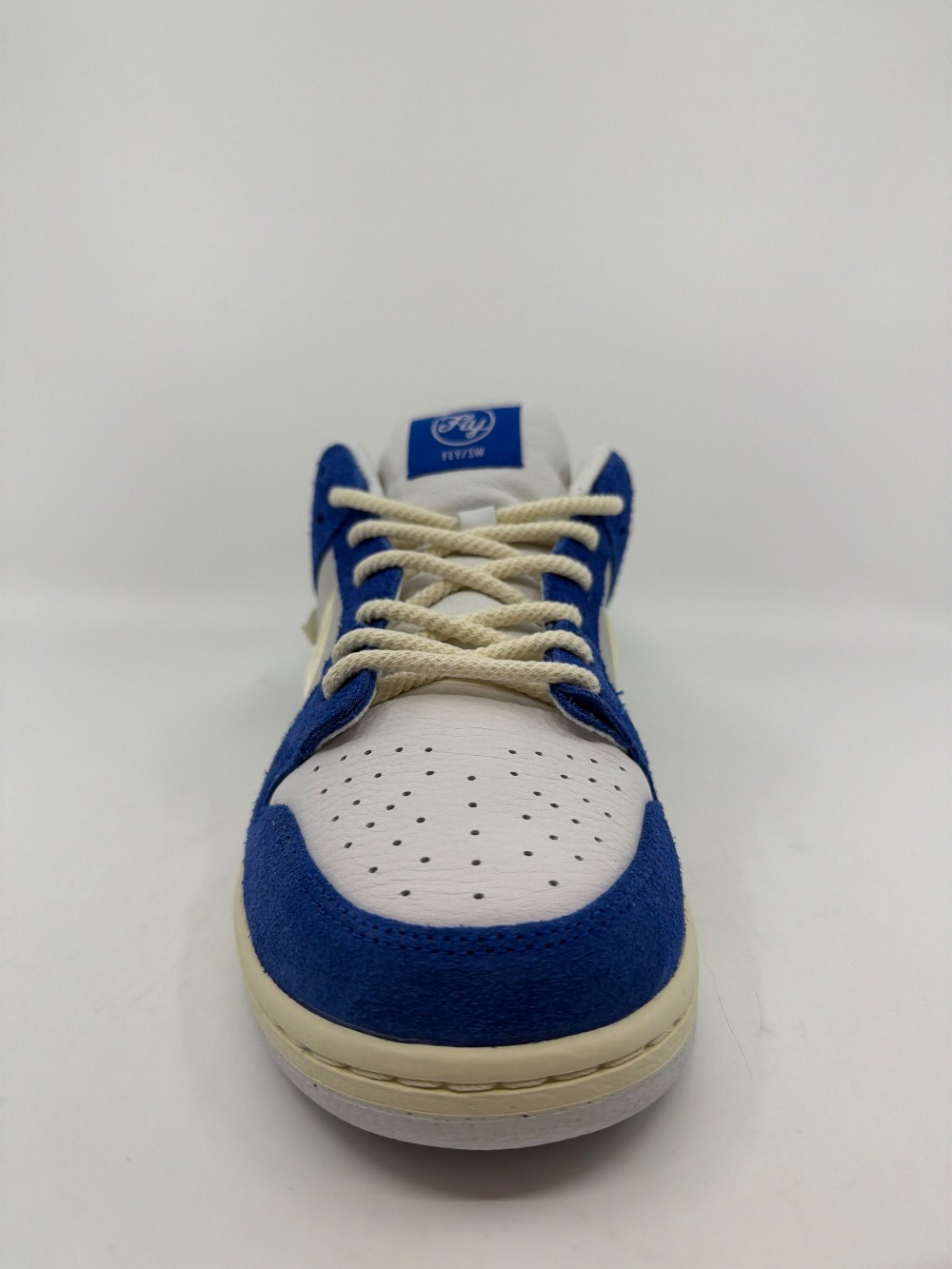 NIKE SB DUNK LOW - FLY STREETWEAR GARDENIA