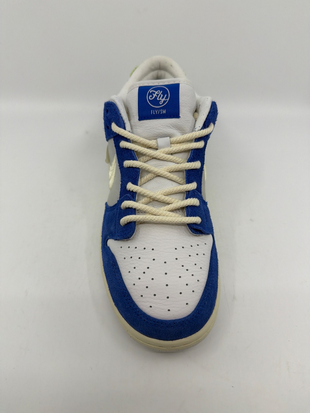NIKE SB DUNK LOW - FLY STREETWEAR GARDENIA