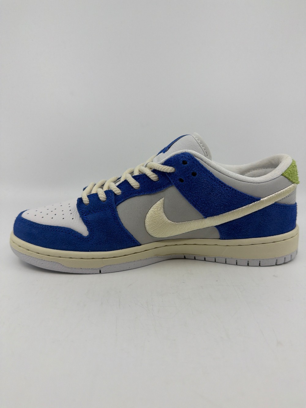NIKE SB DUNK LOW - FLY STREETWEAR GARDENIA