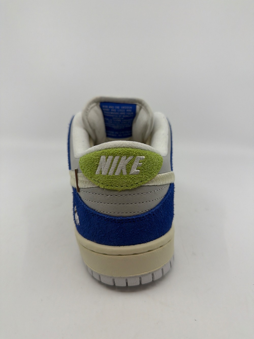 NIKE SB DUNK LOW - FLY STREETWEAR GARDENIA