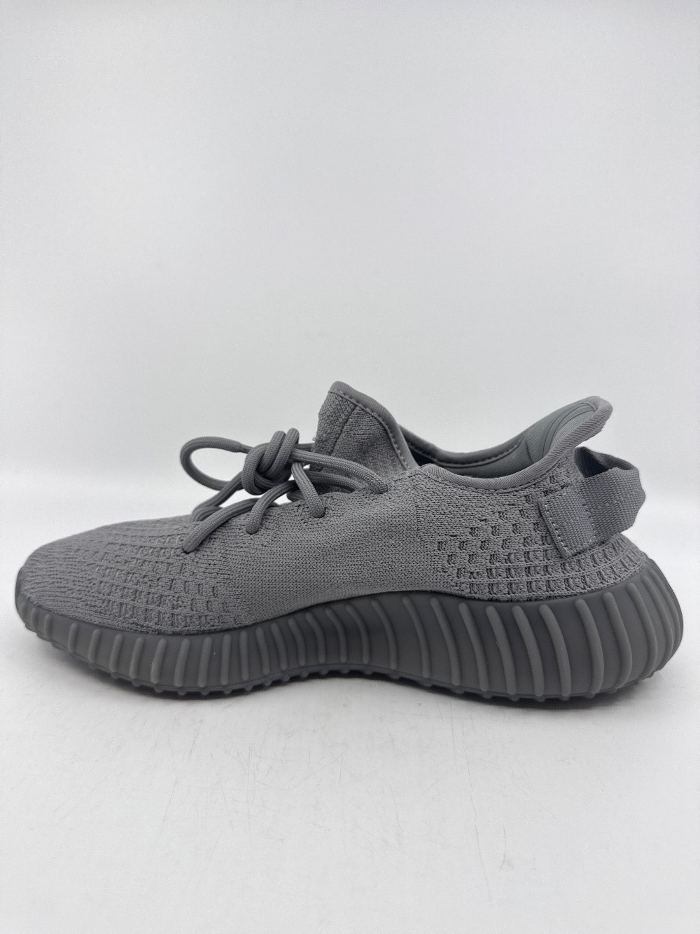 YEEZY 350 BOOST V2 - STEEL GREY