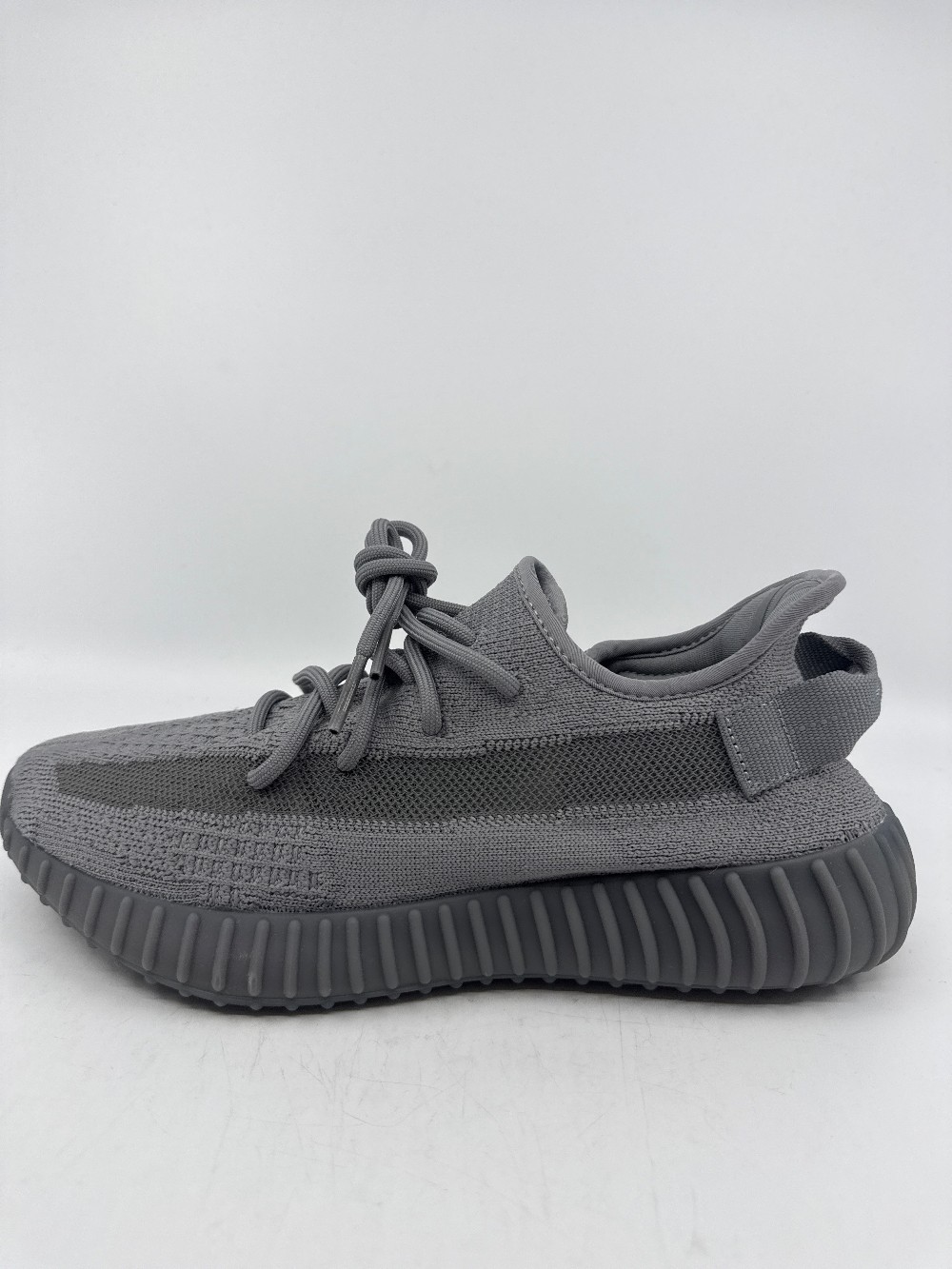 YEEZY 350 BOOST V2 - STEEL GREY