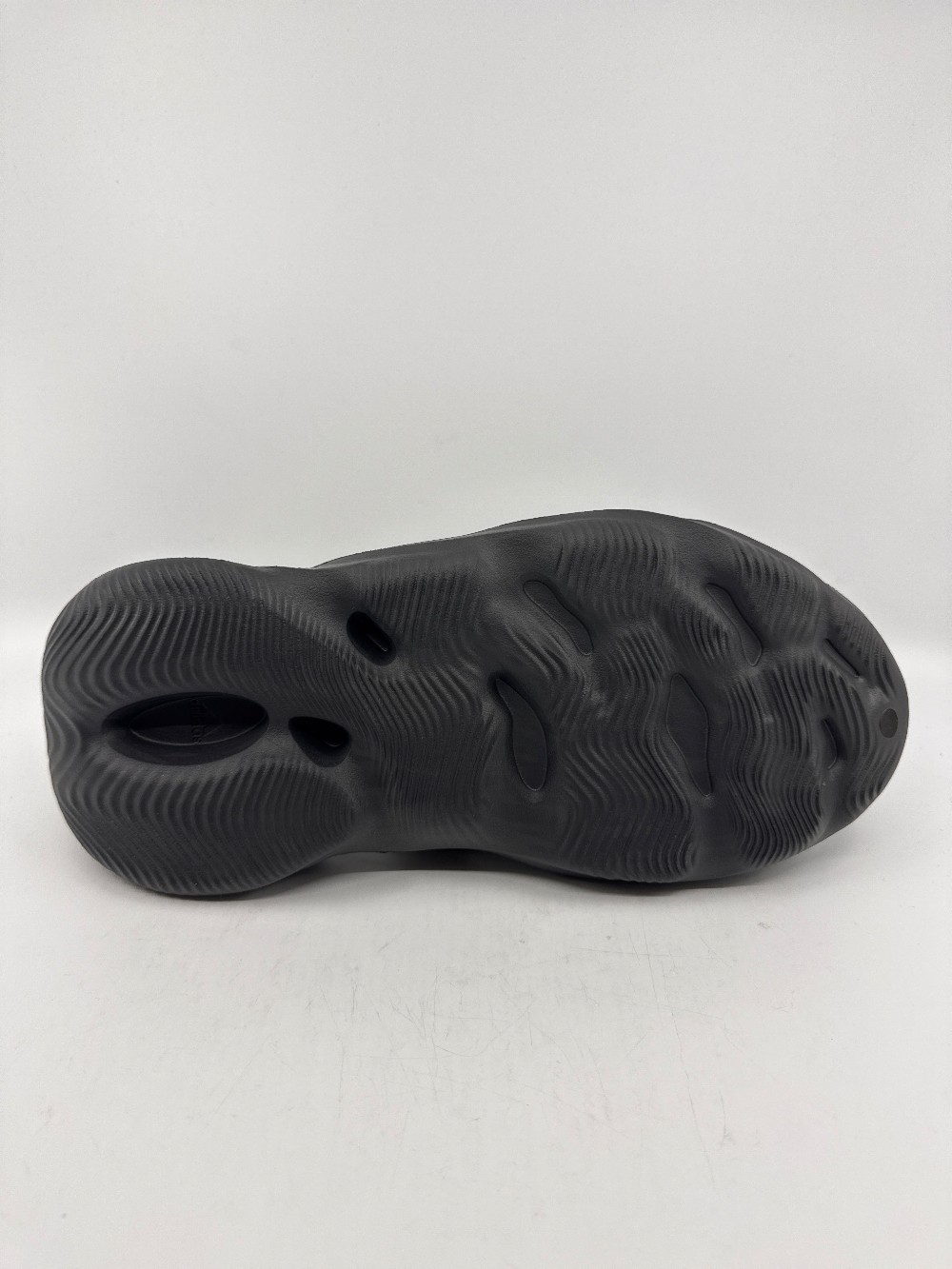 YEEZY FOAM RUNNER - ONYX