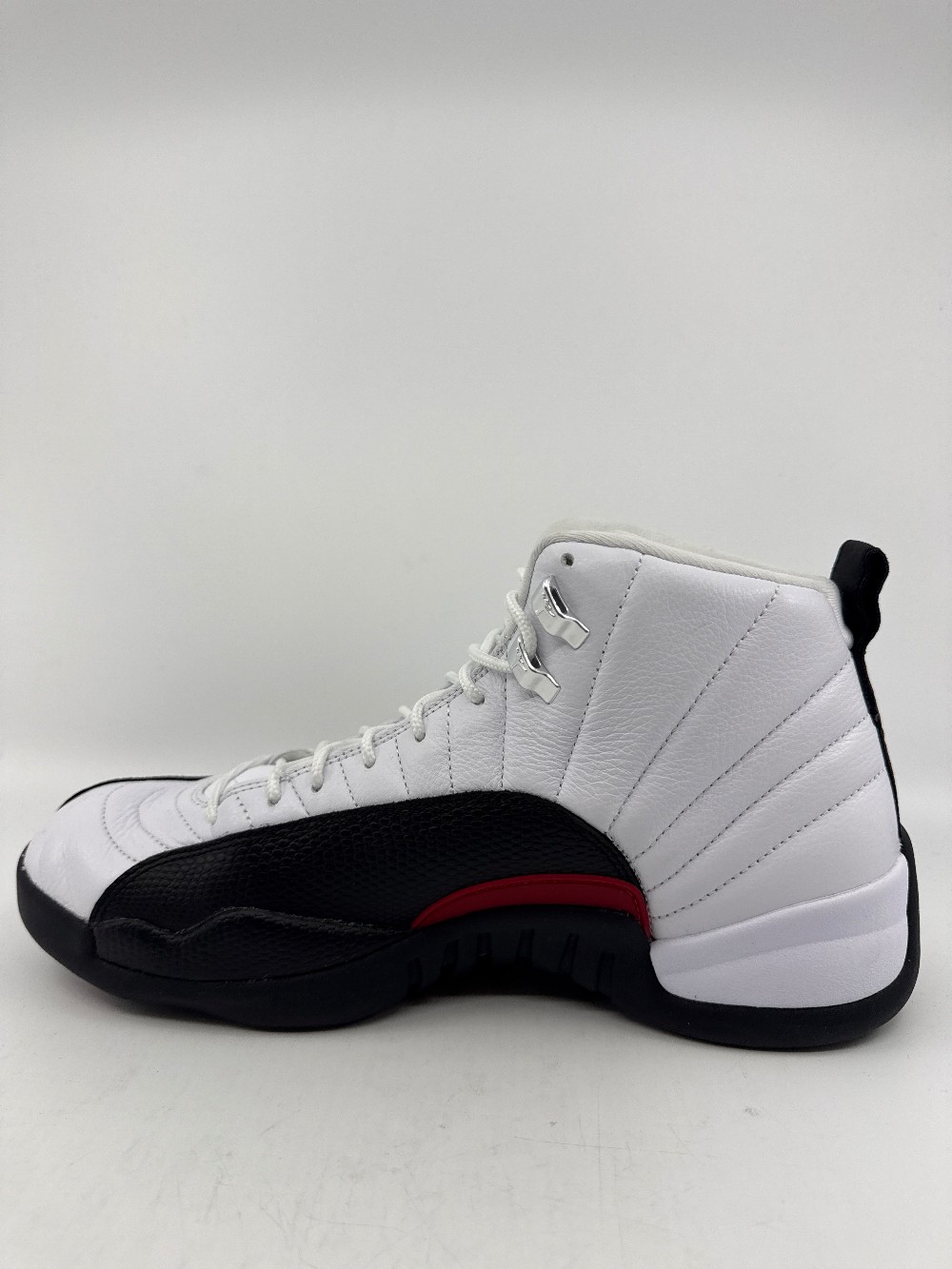 *USED/REP BOX* AJ 12 - TAXI FLIP