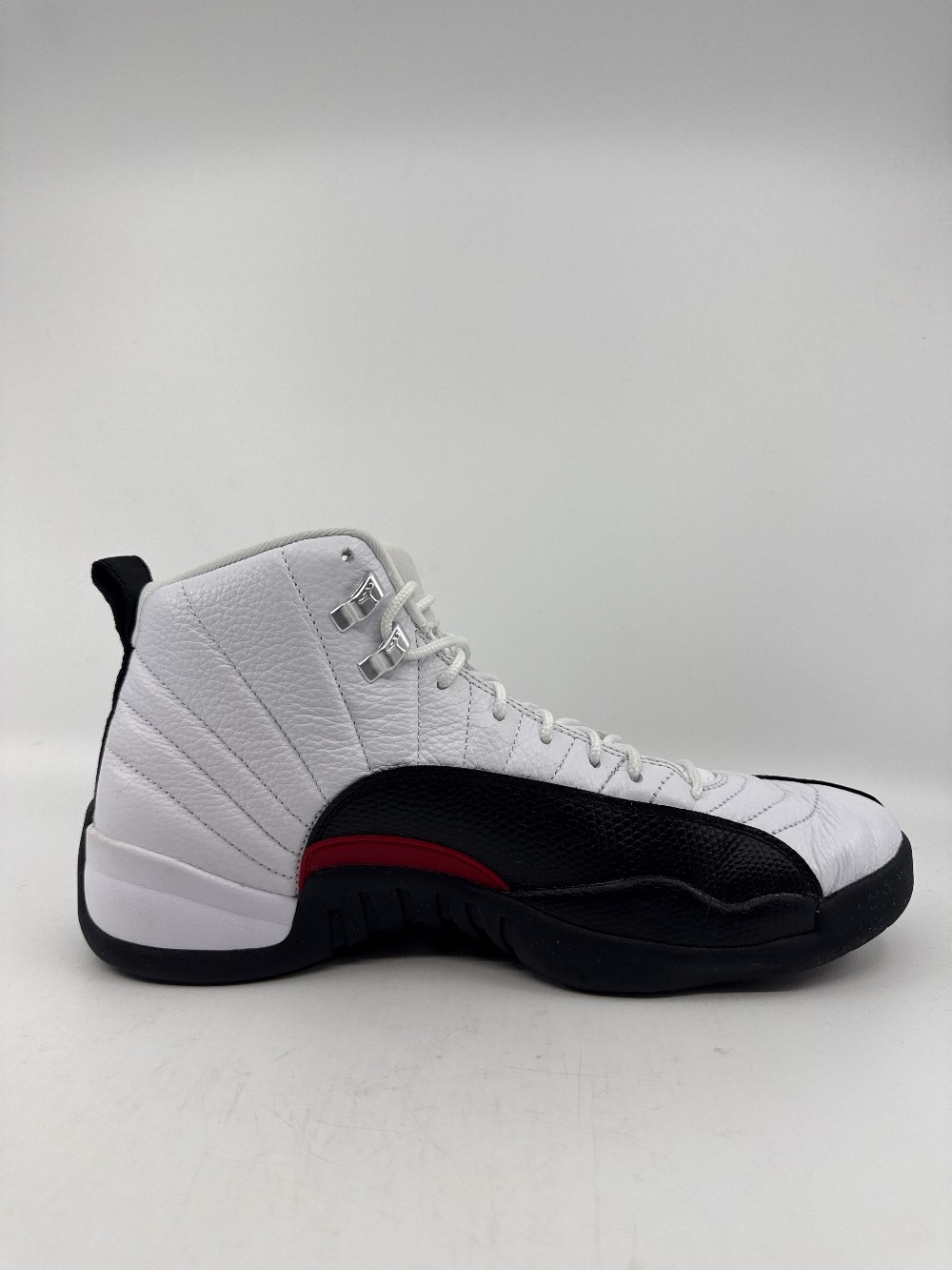 *USED/REP BOX* AJ 12 - TAXI FLIP