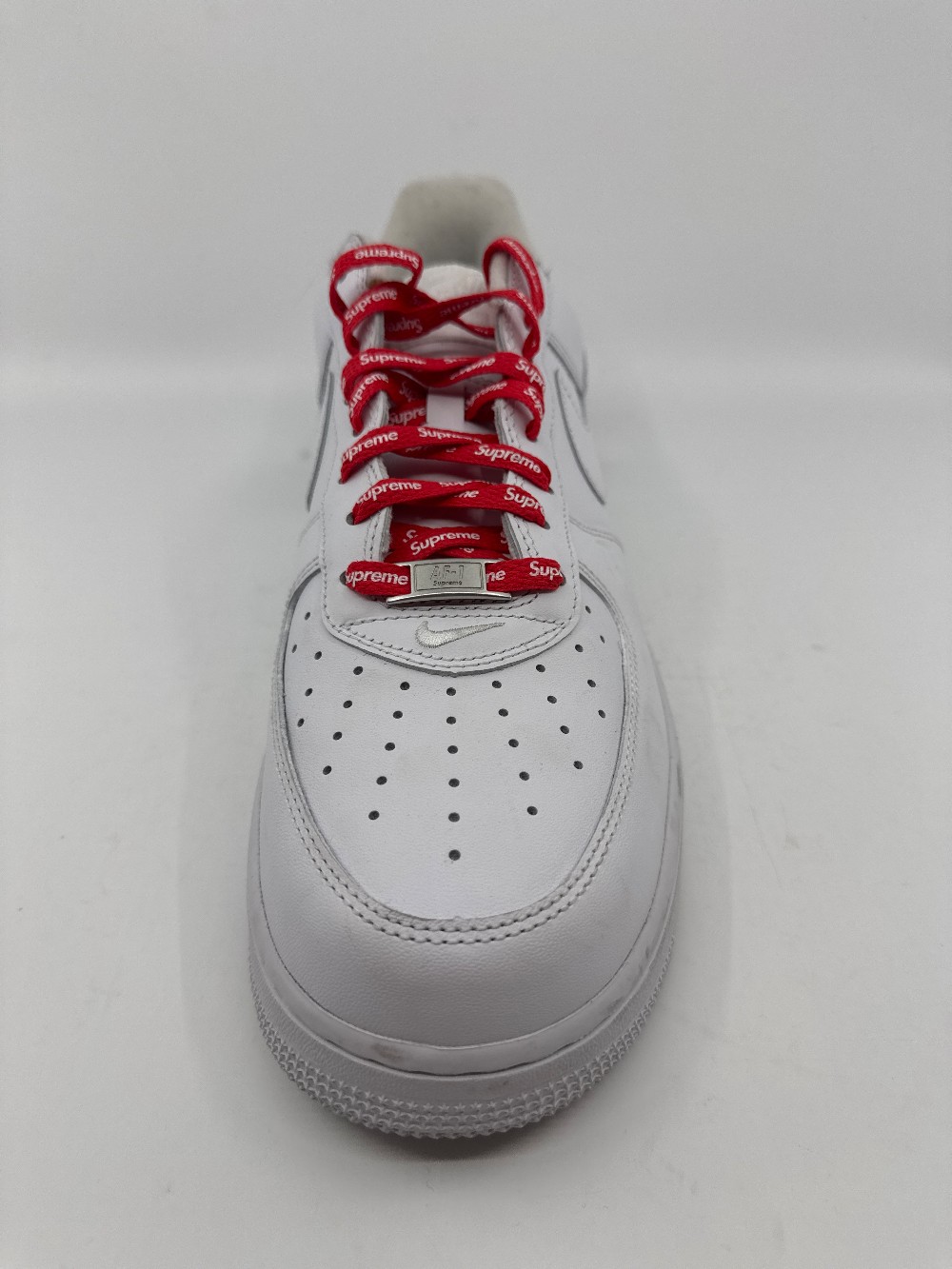 *USED/NO BOX* NIKE AIR FORCE 1 LOW X SUPREME - WHITE