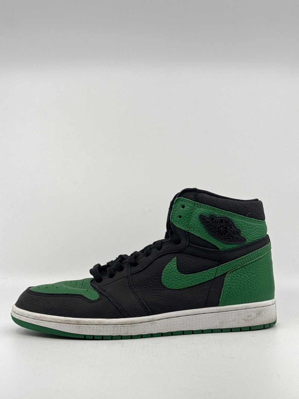 *USED/NO BOX* AJ 1 - PINE GREEN BLACK