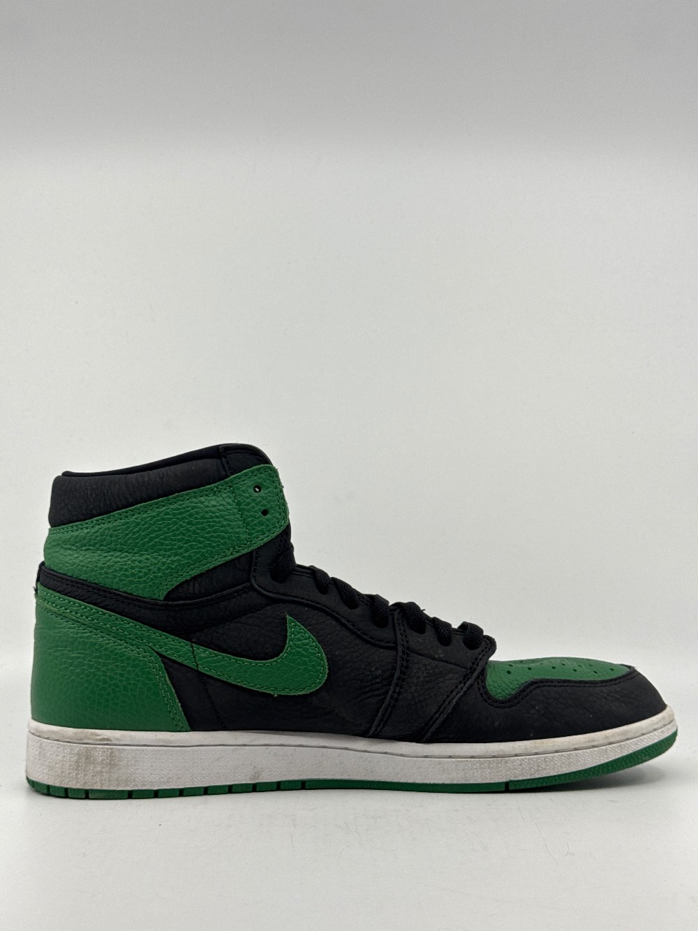 *USED/NO BOX* AJ 1 - PINE GREEN BLACK