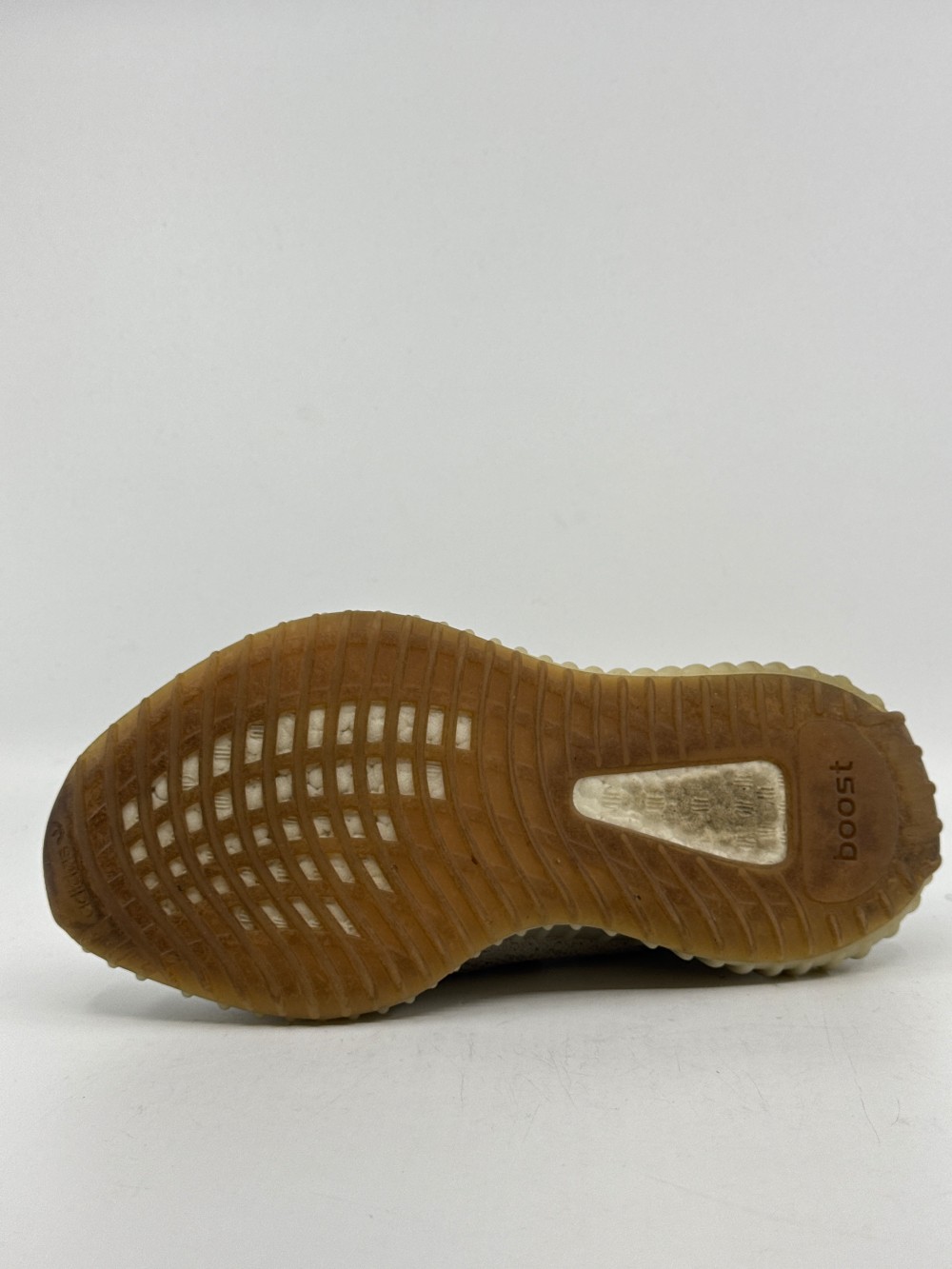 *USED* YEEZY 350 V2 - SESAME