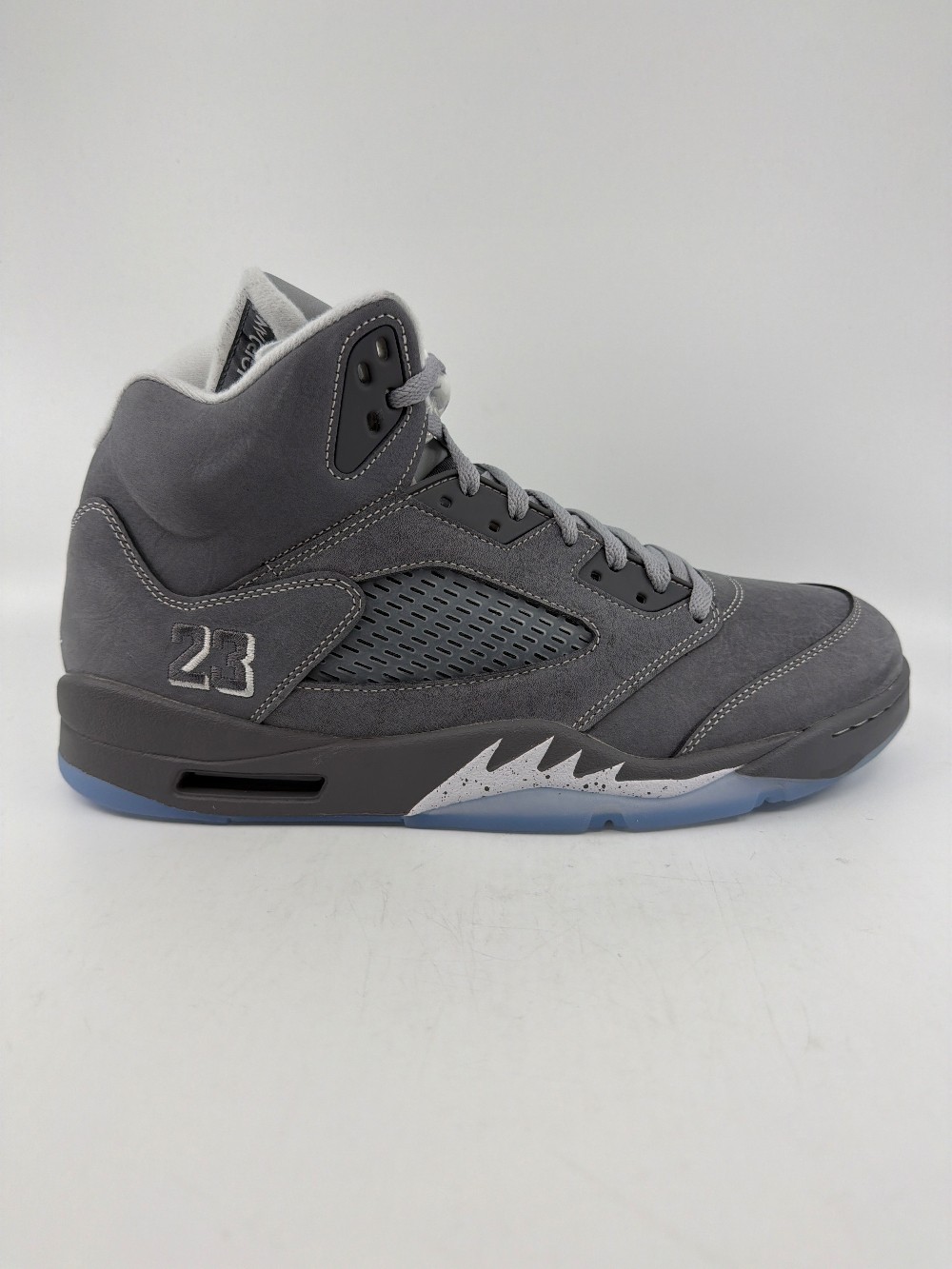 AJ 5 - WOLF GREY (2026)