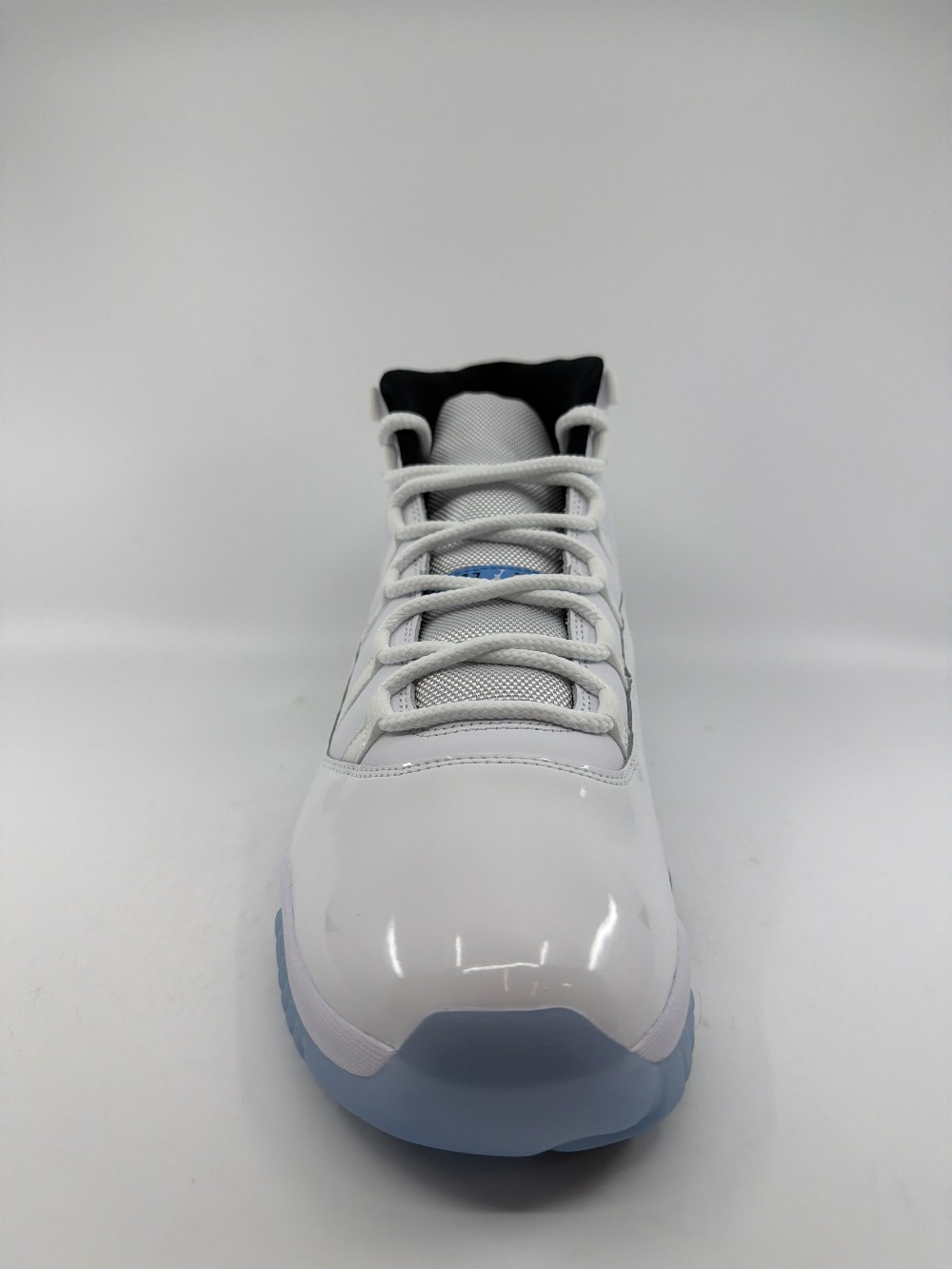 AJ 11 - LEGEND BLUE (2024)