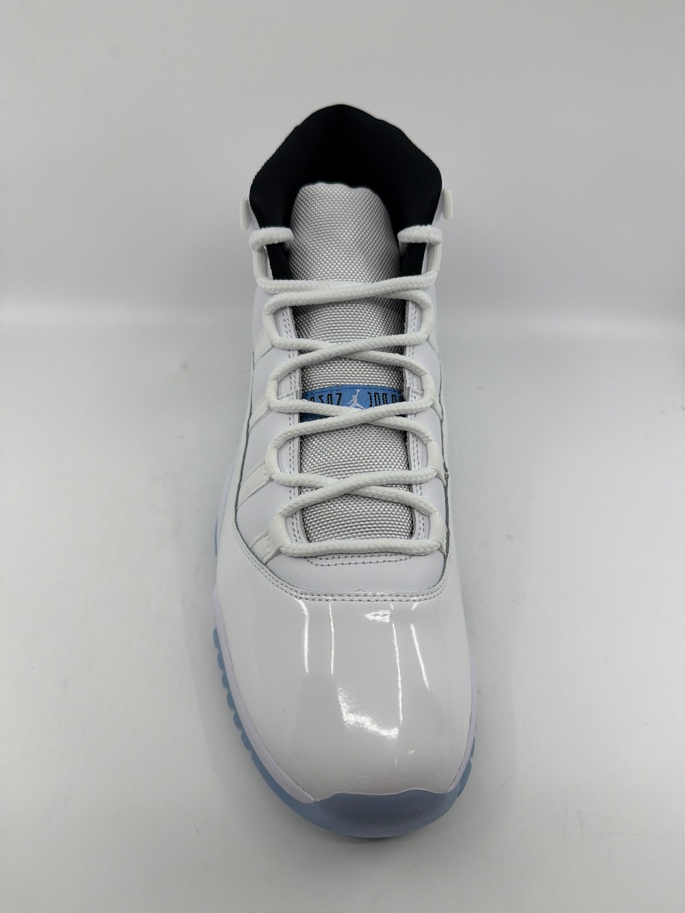 AJ 11 - LEGEND BLUE (2024)