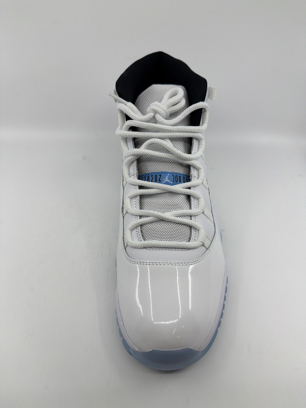 AJ 11 - LEGEND BLUE (2024)