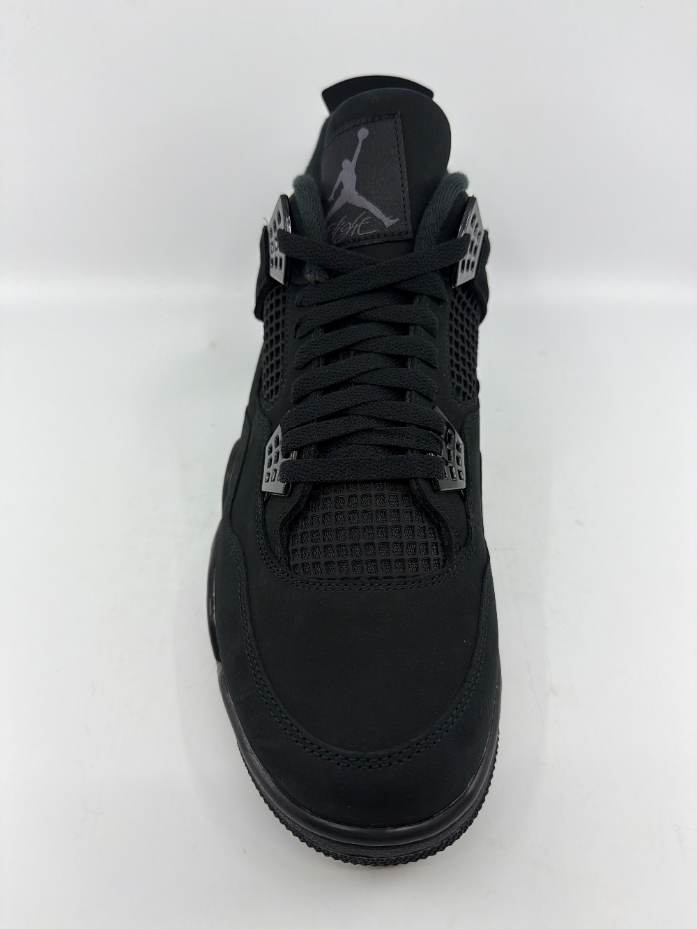 AJ 4 - BLACK CAT (2025)